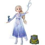 Disney Frozen II - Elsa Fashion Doll in Travel Outfit